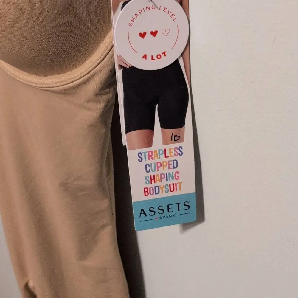 NWT Spanx Assets by Spanx Strapless Cupped Shaping Bodysuit Sz S Nude